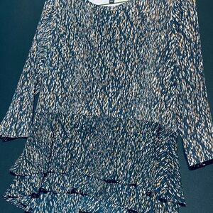 Simply Vera Vera Wang Blue and White Patterned Blouse
